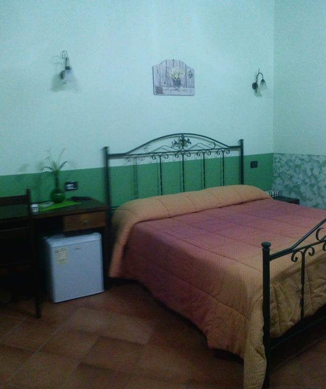 Agriturismo Il Pozzo Antico Mascali Exterior foto