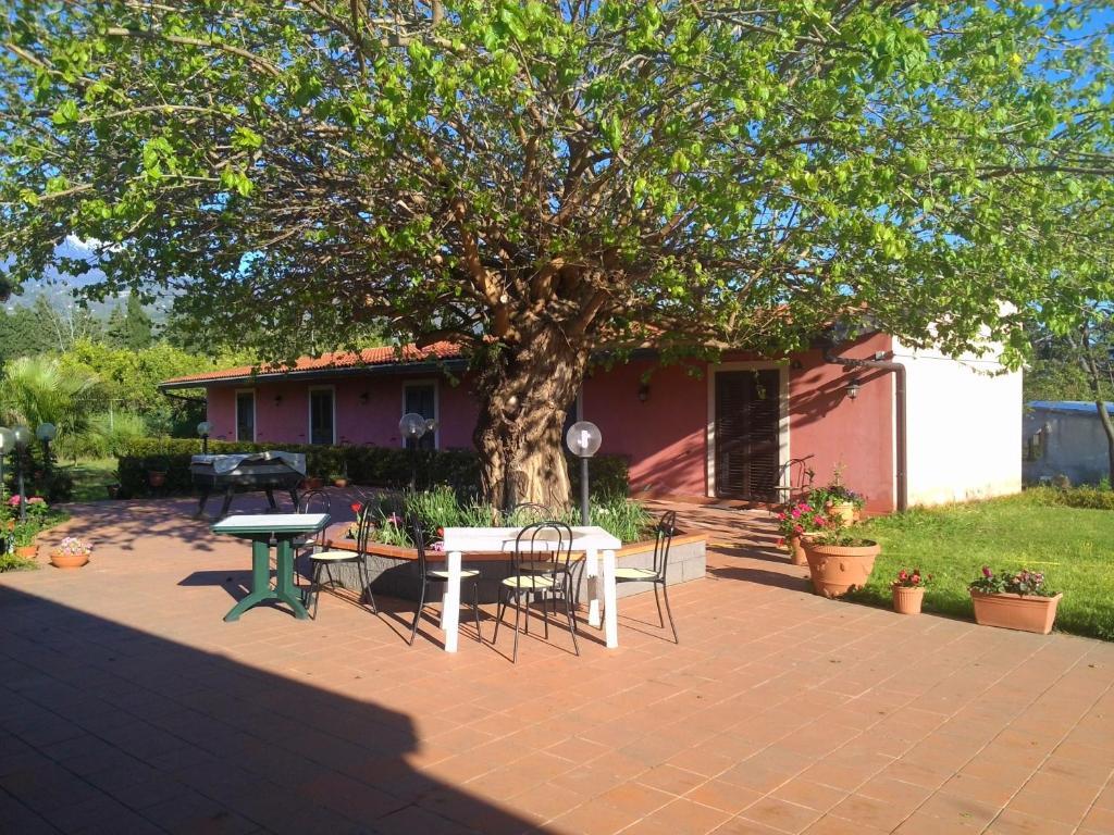 Agriturismo Il Pozzo Antico Mascali Exterior foto